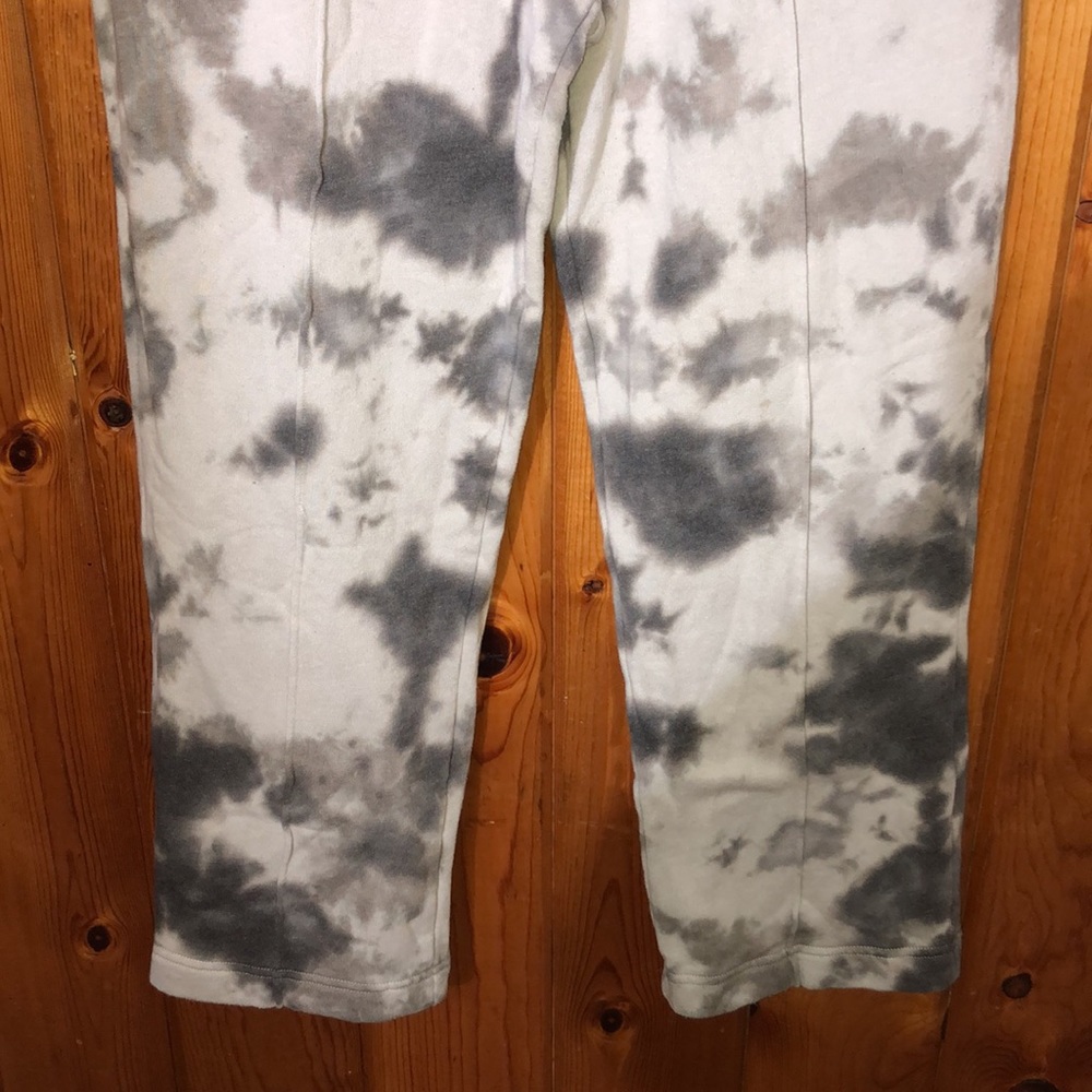 Pink Victoria’s Secret tie dye gray sweatpants boyfriend style pants size medium - Picture 5 of 8
